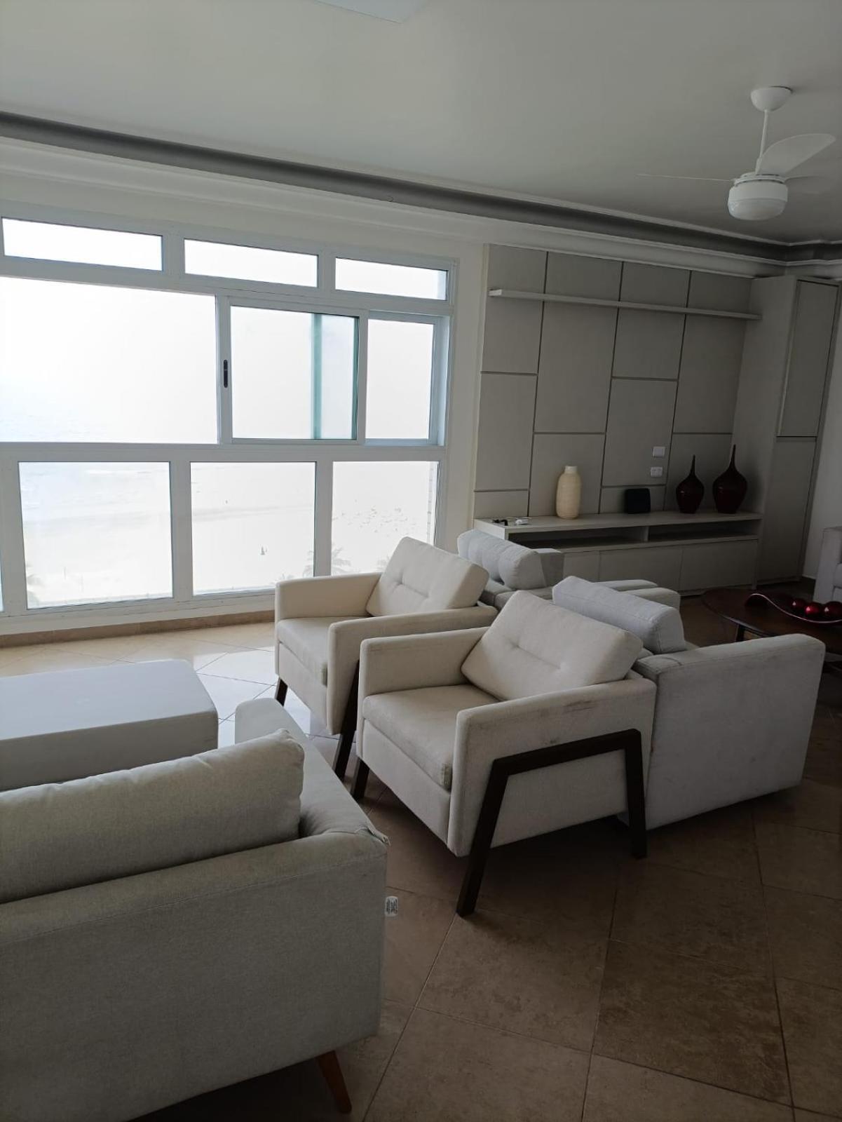 Apartment De Frente Ao Mar Santos (Sao Paulo)